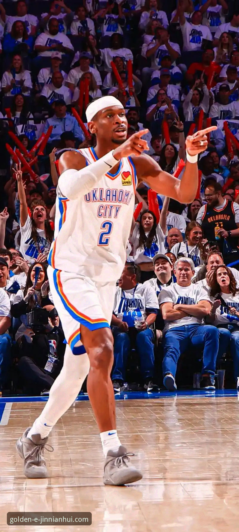 金年会手机登录iOS版 亚历山大47分加时封神,雷霆险胜活塞:一场在移动端不容错过的NBA赛事深度评测